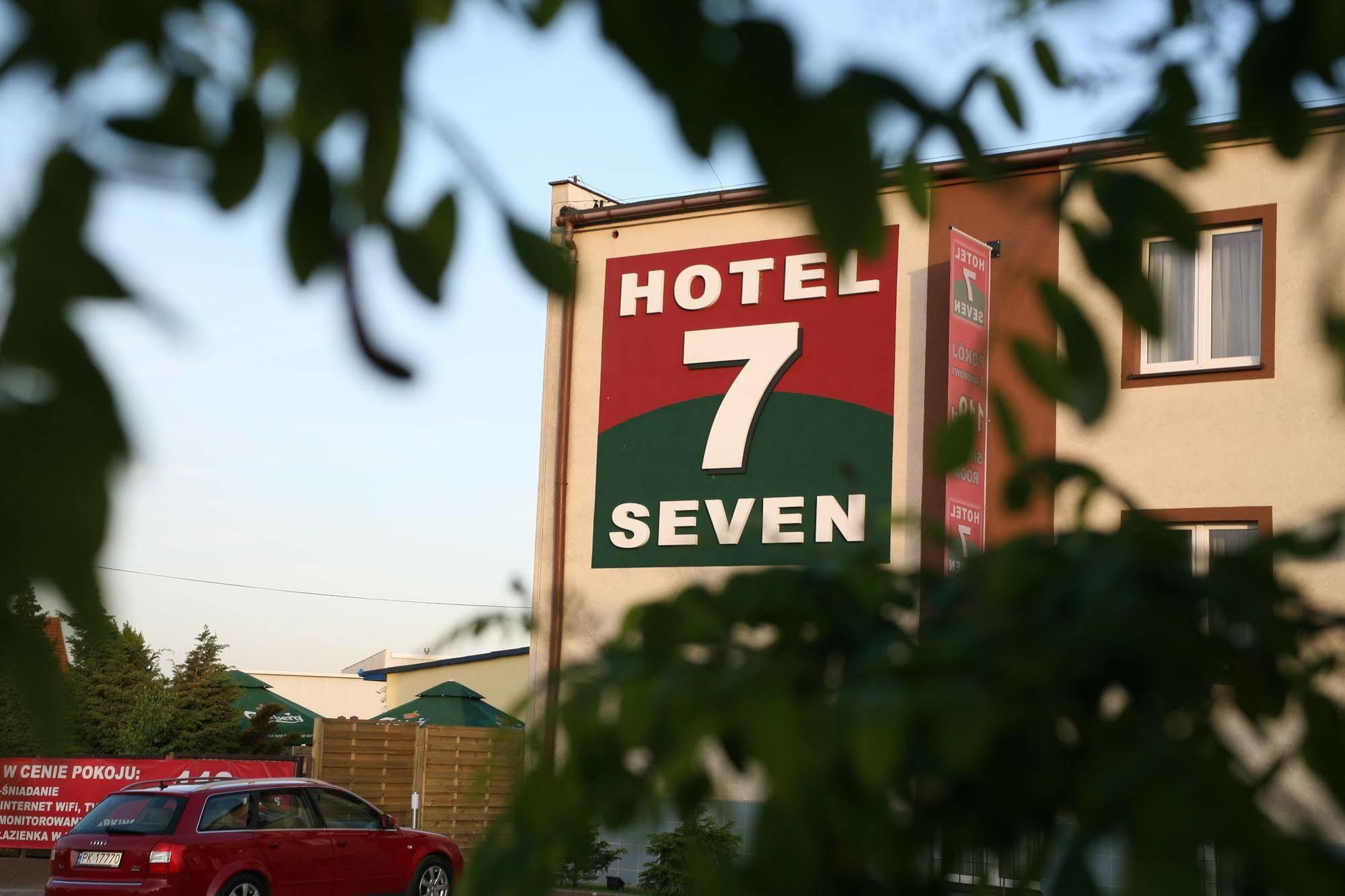 Hotel Seven 7 Kaliszki Exteriör bild
